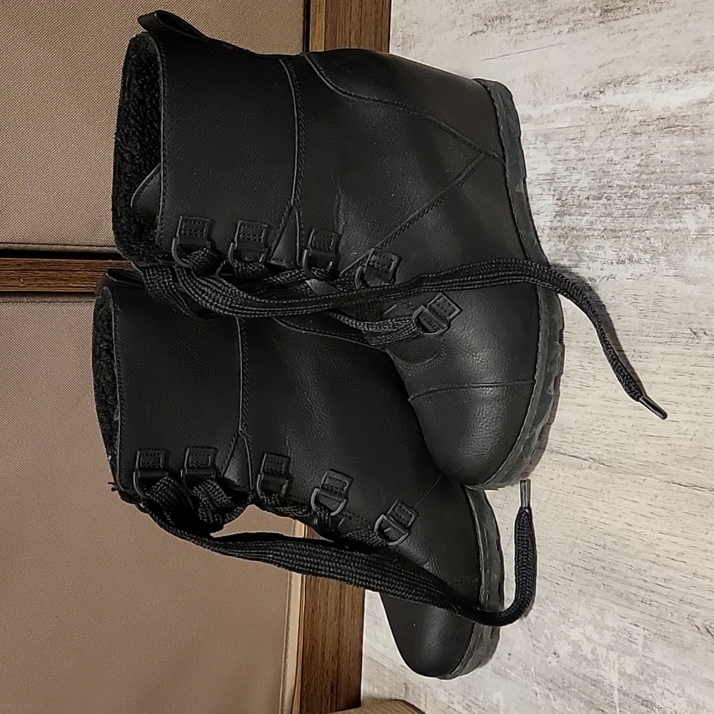 Black Wedged Booties